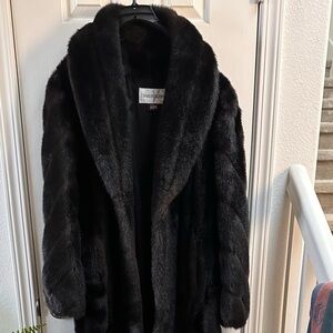 Faux black brown 3/4 length mink coat
Never worn, like new, no tags